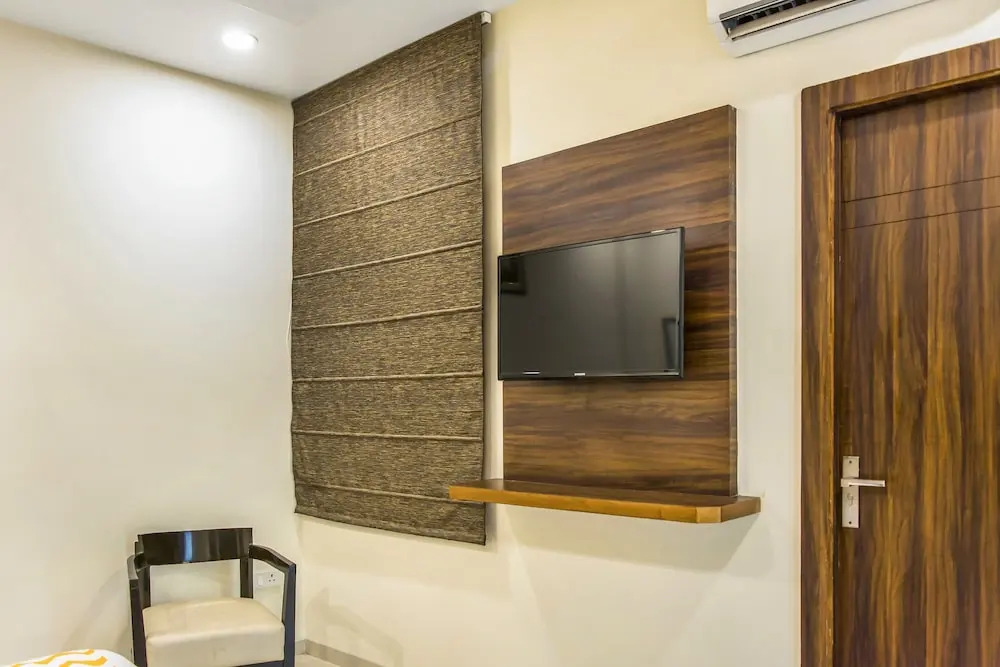 FabHotel Dream Inn Vikas Nagar