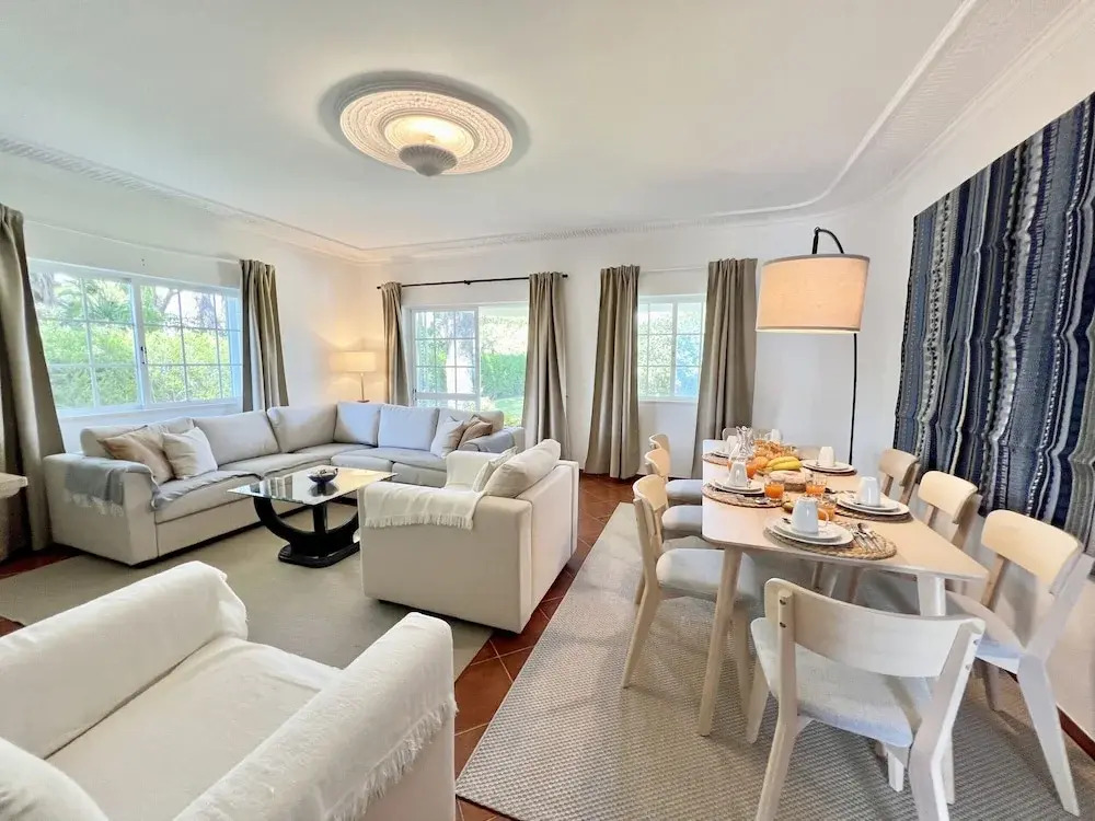 Vilamoura White House Villa With Pool by Homing
