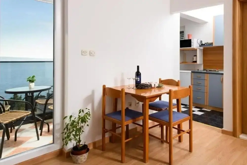Apartments Villa Milas with pool