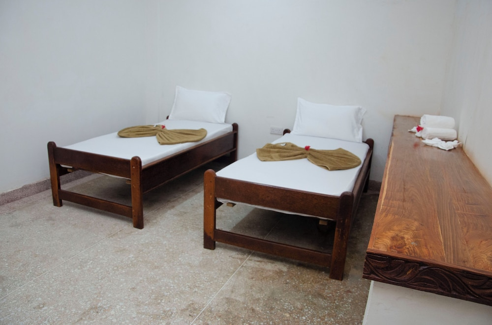 Zamu Beach Hotel