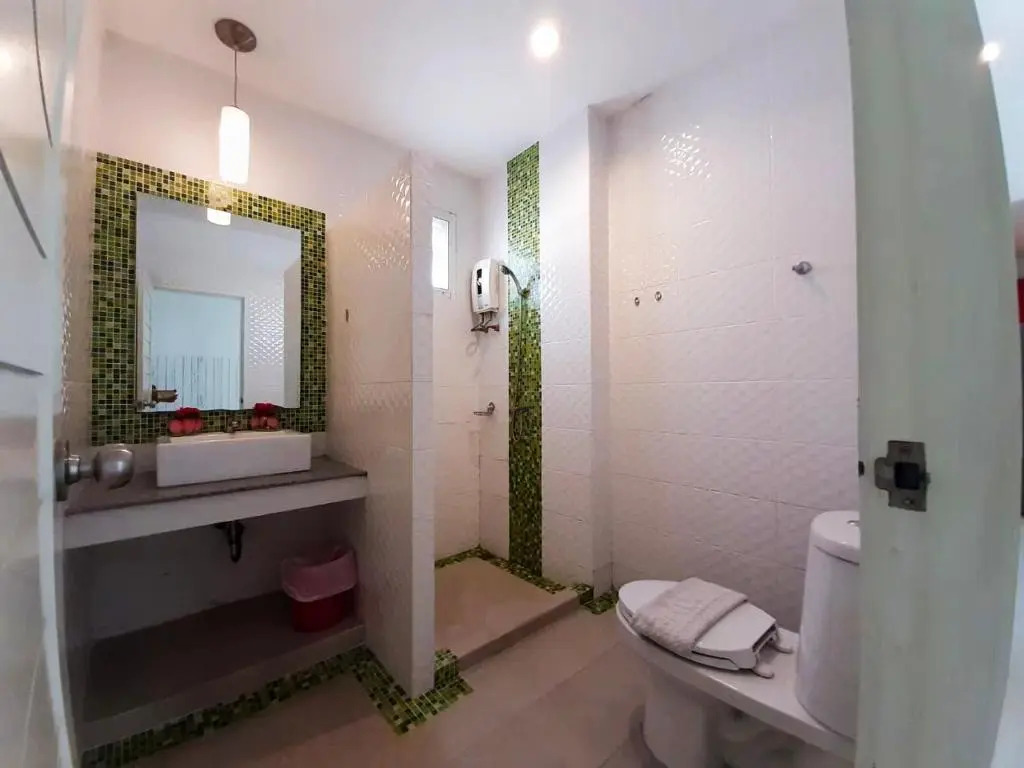 บ้านคริสติน่า พูลวิลล่า หัวหิน 3 ห้องนอน รองรับผู้เข้าพัก 8-15 คน