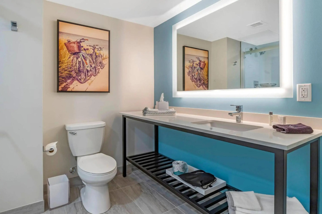 Cambria Hotel Ocean City - Bayfront