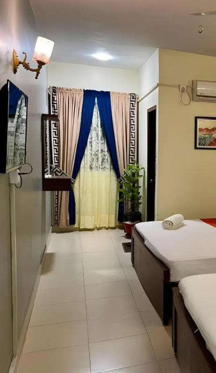 Hotel 7 DHA