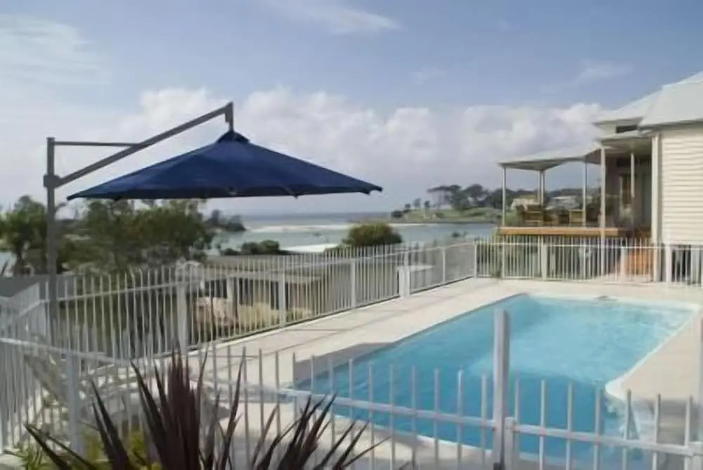 Anglesea Lodge
