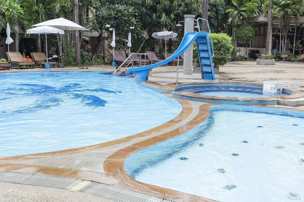 ZEN Premium Prachanukroh Patong Beach