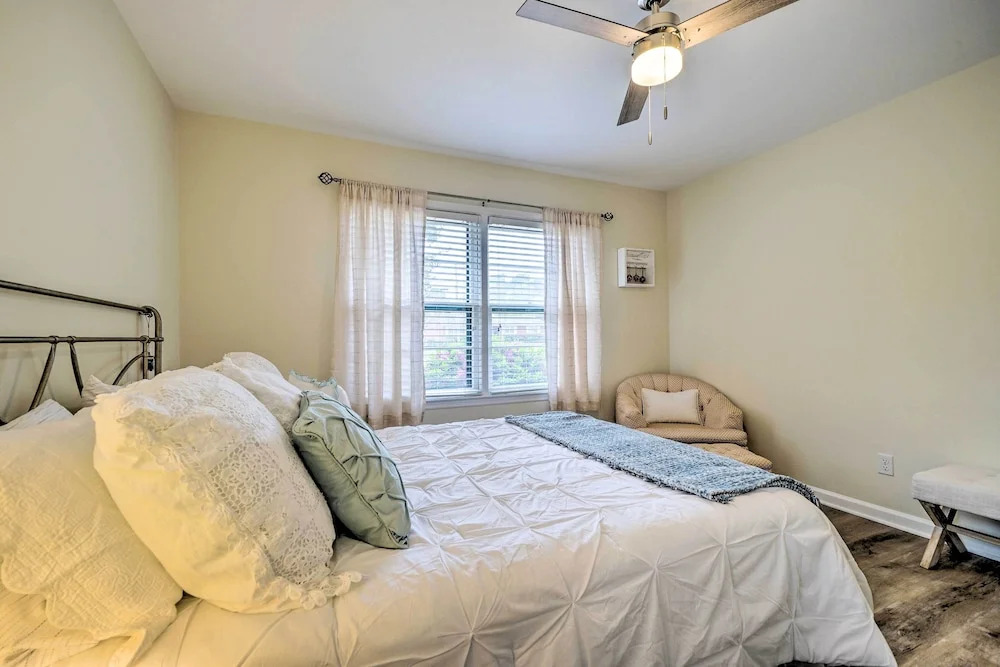 Cozy Wilmington Vacation Rental: 10 Mi to Beach