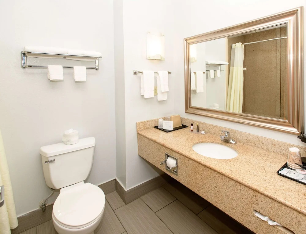 HomeTown Inn-Ringgold