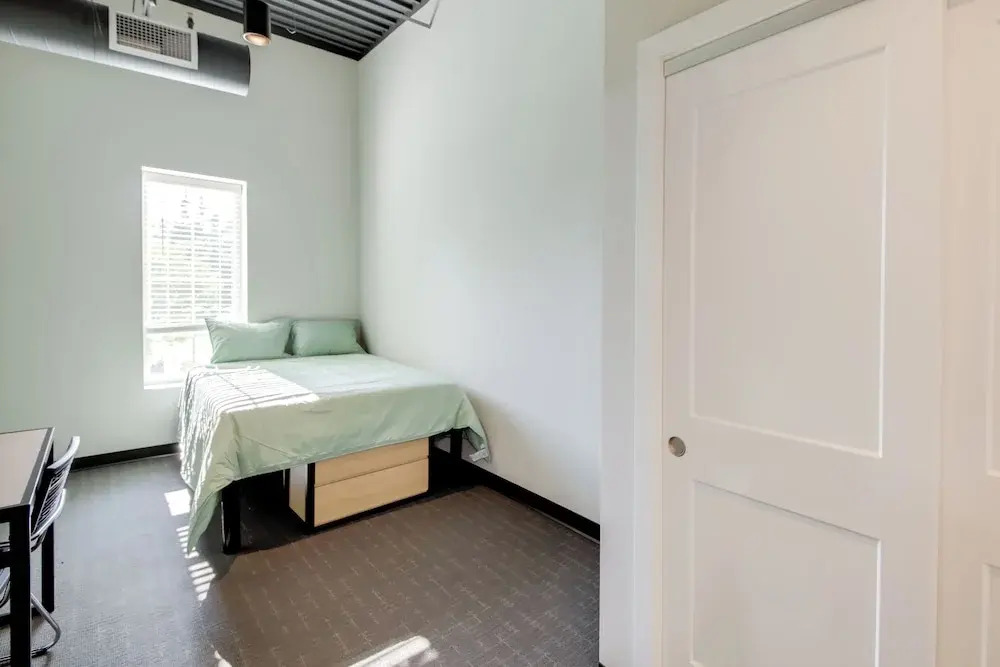 Bloomington Apartment, 3 Mi to IU Memorial Stadium