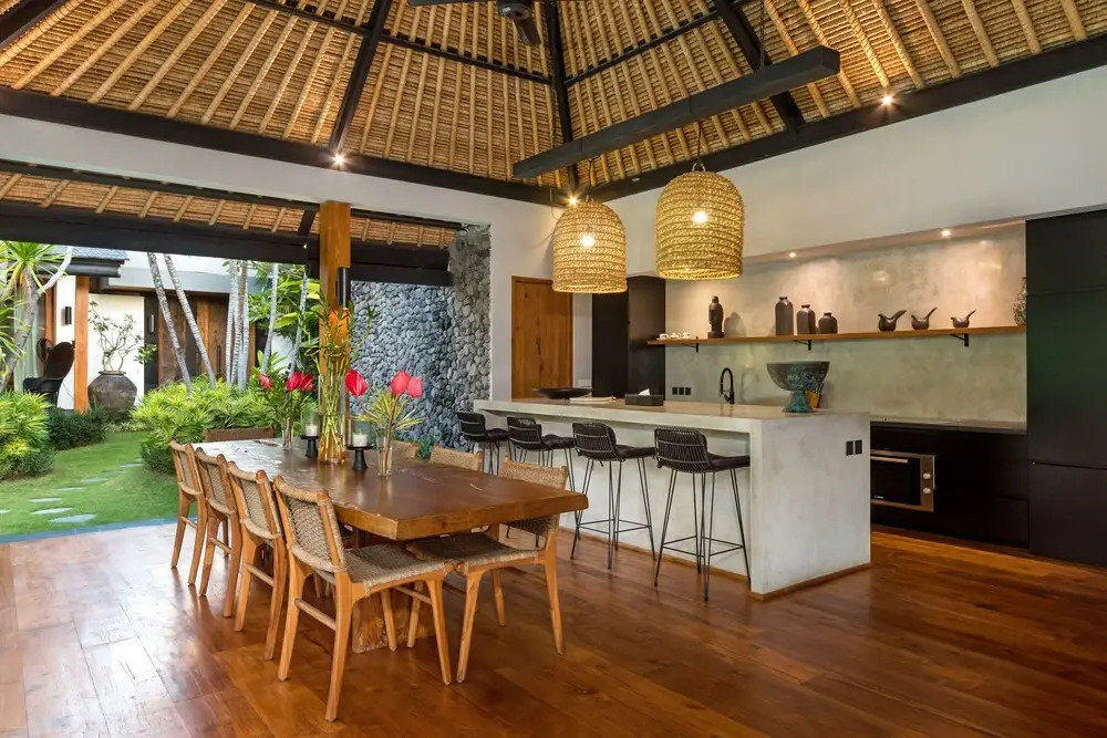 Villa Wolfe by Villa Finder