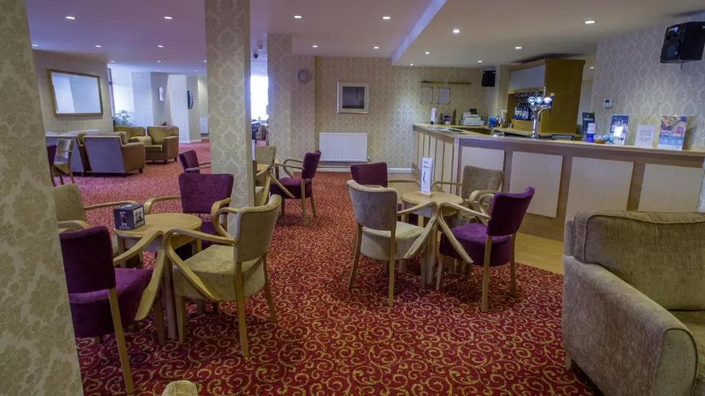 New Beach Hotel