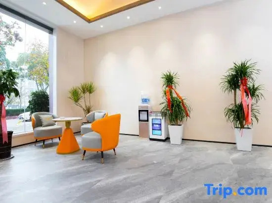 Lily Smart Hotel (Fuyang Economic Development Zone No.5 Middle School)