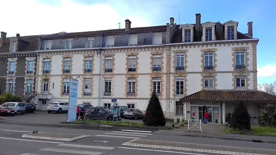 Hôtel Labat anciennement clinique Labat