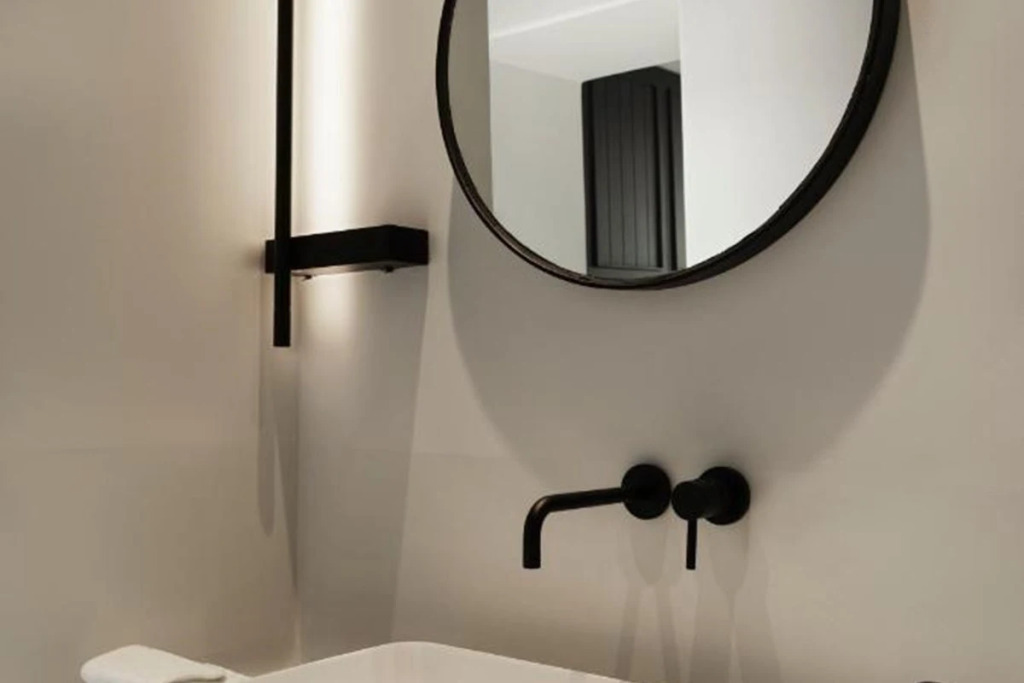 Ezio Bo Luxury Living