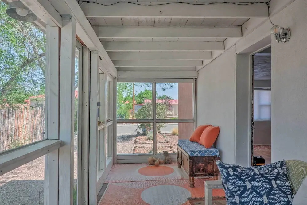 Chic Bungalow: Yard & Fire Pit ~ 2 Mi to Downtown