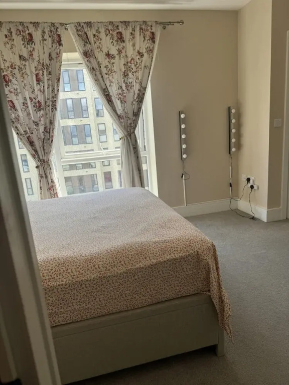 Luxurious 2 Bedroom Apartment in Reading