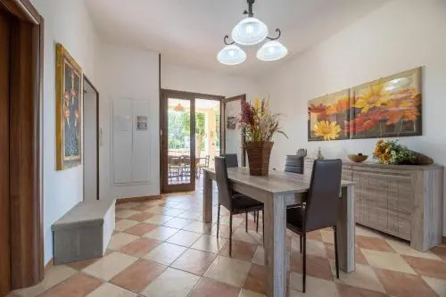 Isernia Pool Chalet