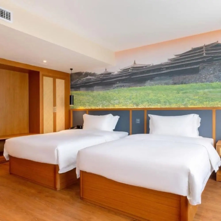 Taste Shangyi Hotel (Liuzhou Diwang North Station Store)