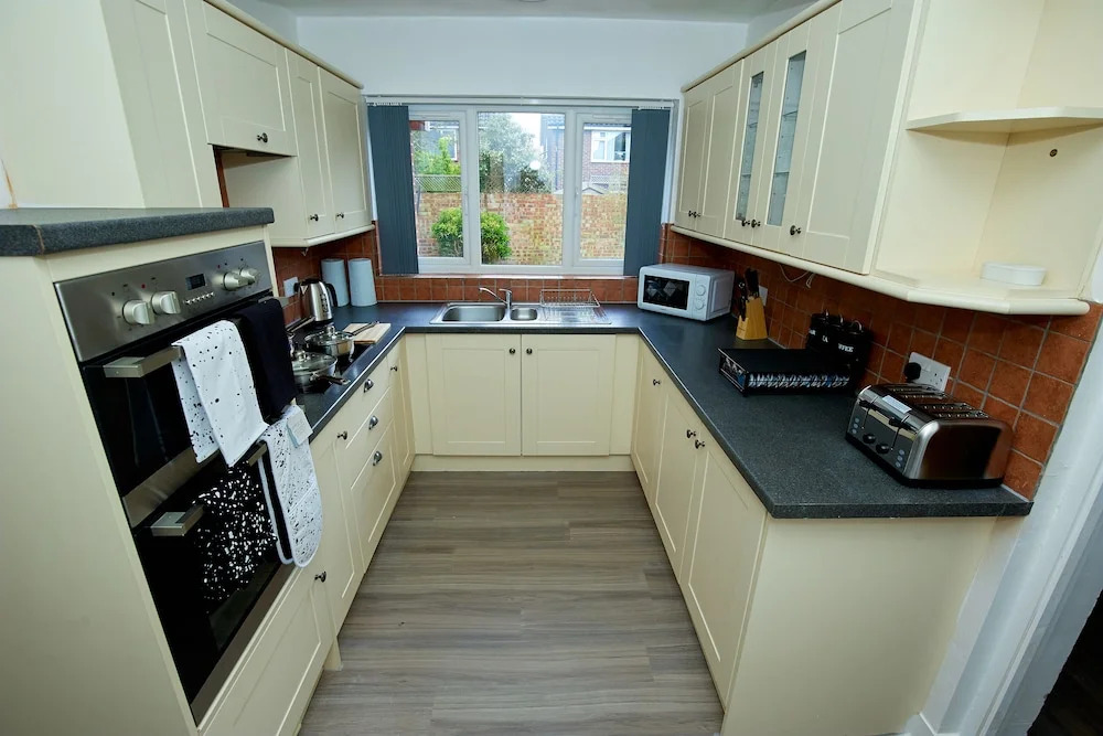 Charming 5-bedroom House in the Heart of Bexley