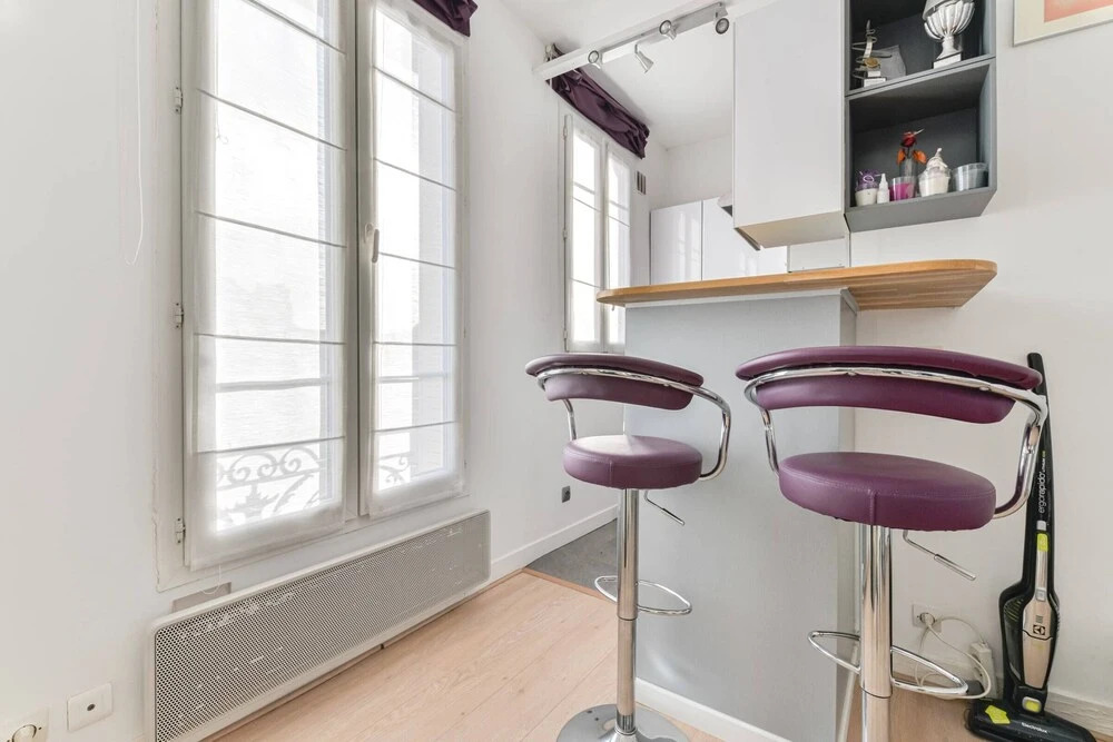 Bright And Spacious Studio Near la Défense