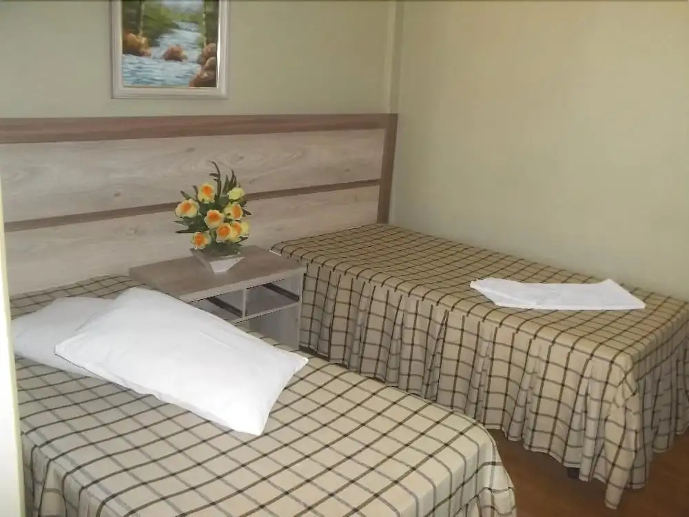 Center Palace Hotel