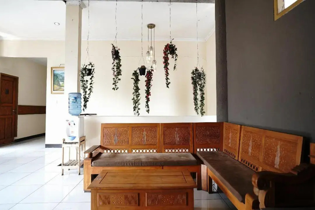 Saung Balibu Hotel