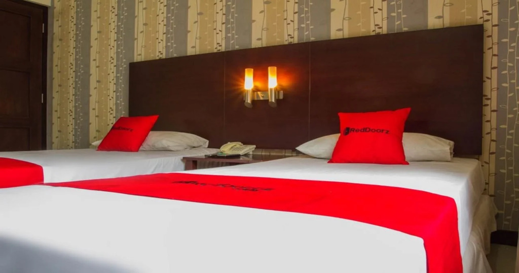 Pratidina Hotel by RedDoorz