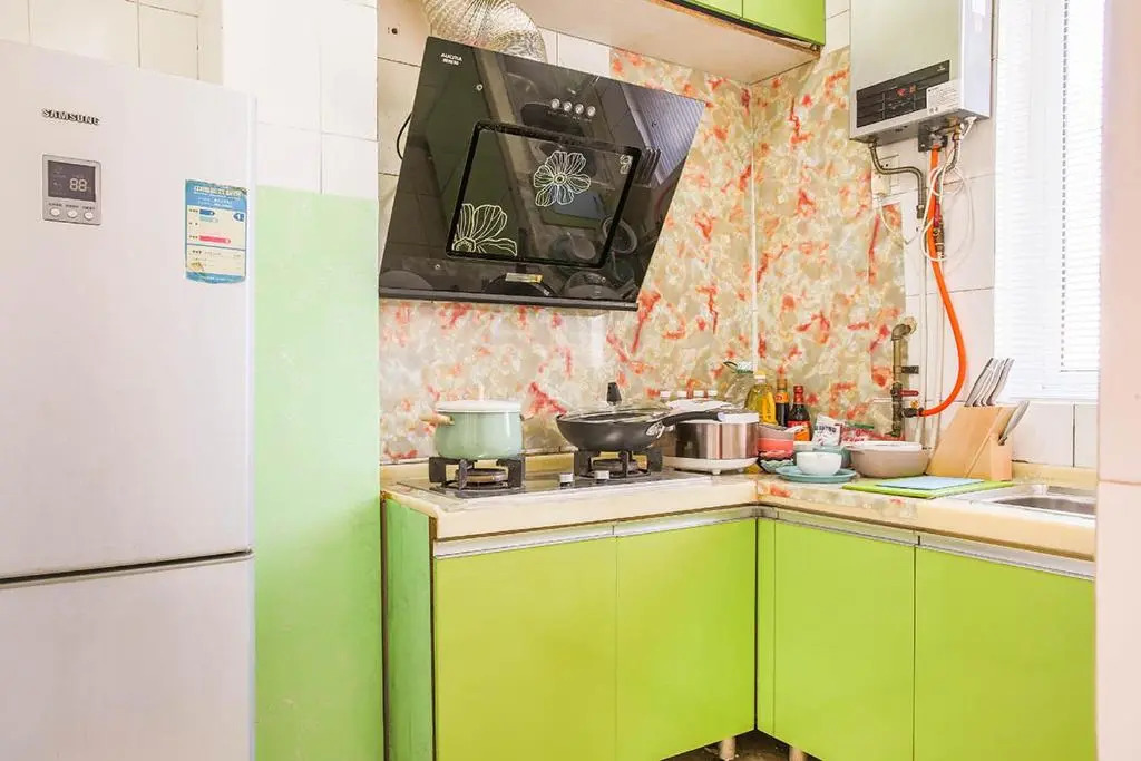 Henan Kaifeng·Gulou Square· Locals Apartment 00138460