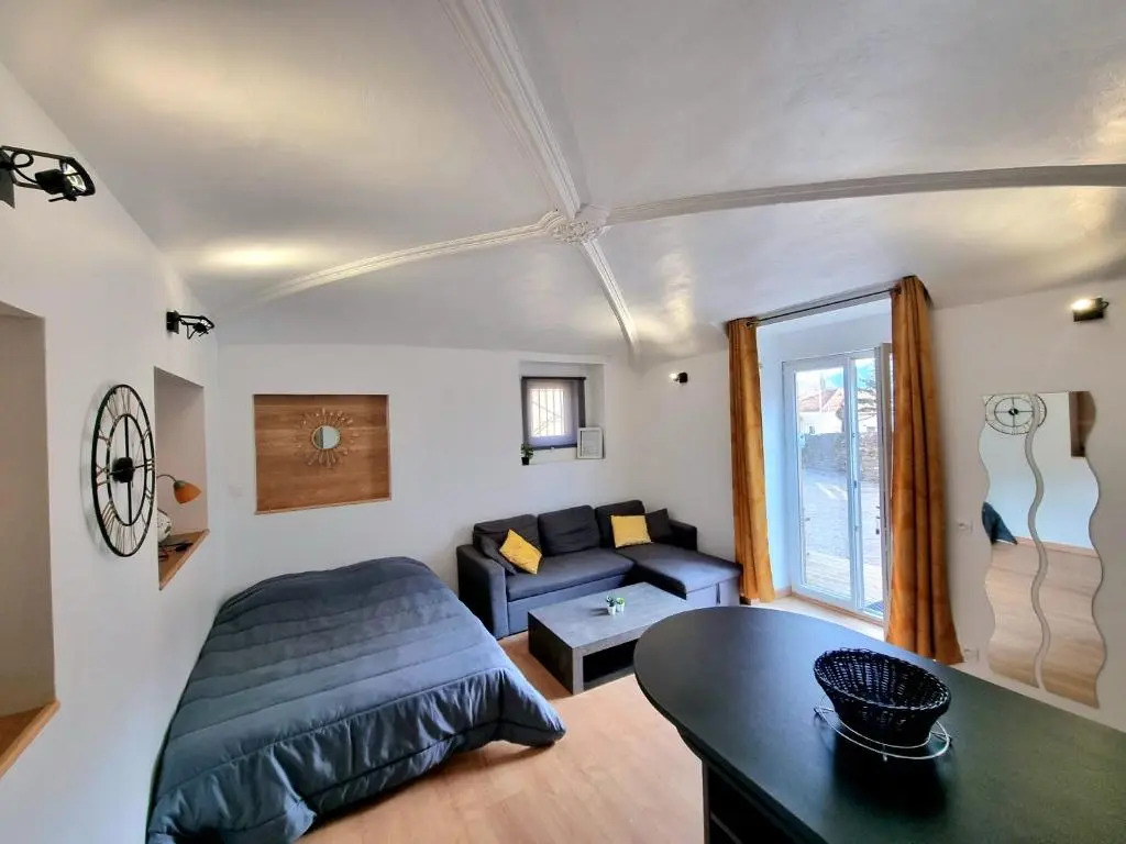 Superbe studio au c ur de l'Ardeche