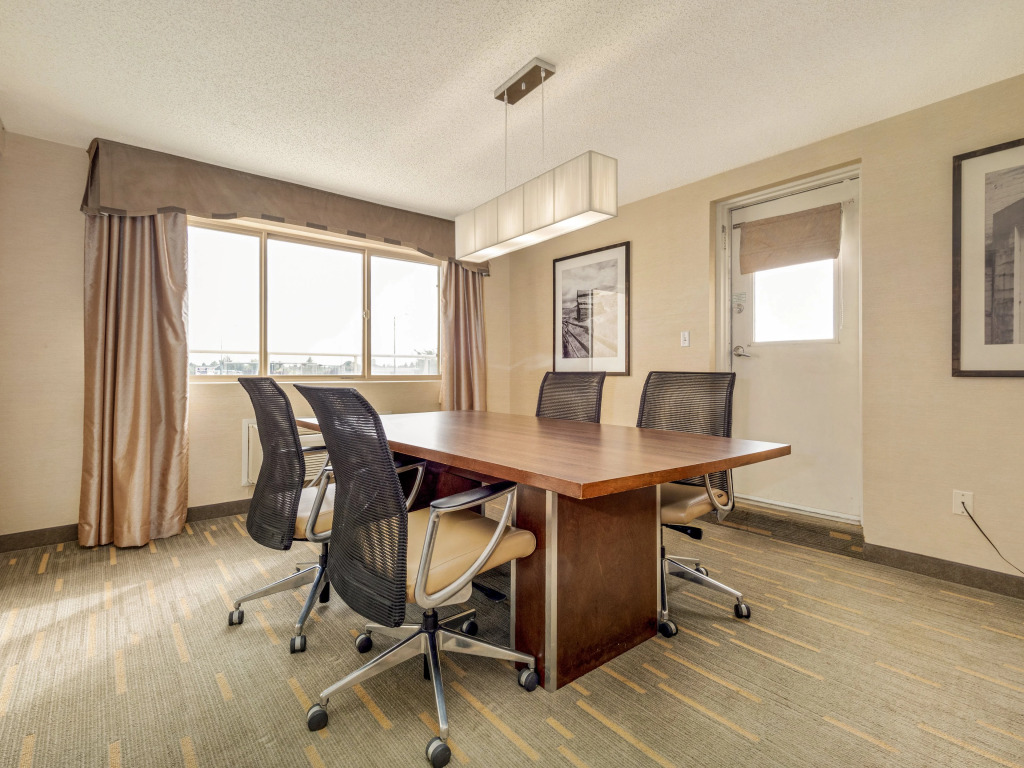 Holiday Inn Lethbridge by IHG