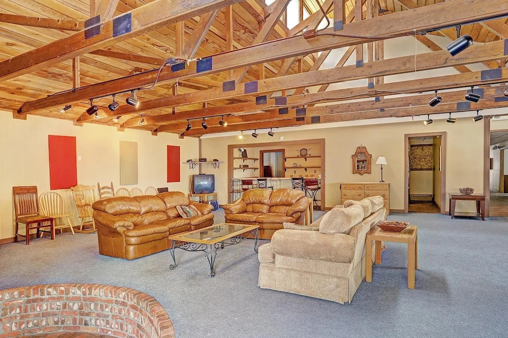 Ski and Racquet Club Condo
