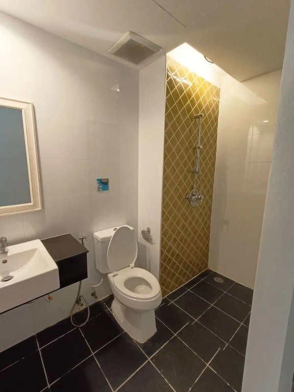 Slumber Surf Phuket Kata