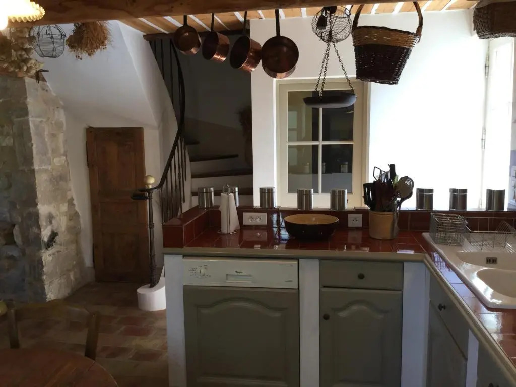 Joli Mas Provençal du 19ème Siècle Avec Grande Piscine Privée, Situé Au Calme, En Campagne de Lacoste, Au Cœur du Luberon, 6 Personnes, Ls2-239 Amanto