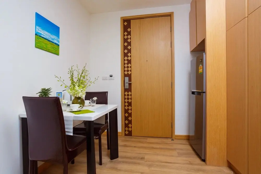 The Aristo Beach Front 520 by Holy Cow