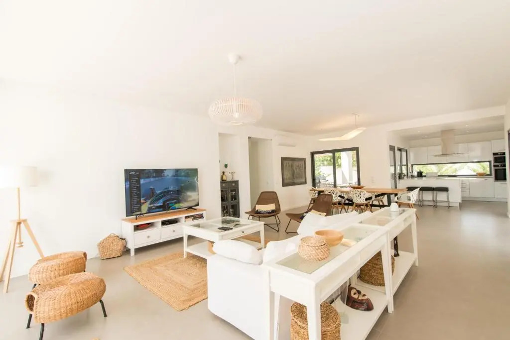 Villa 91 by ALGARTUR
