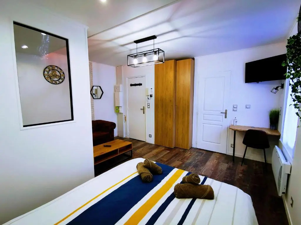 Skyline Residence "Smart-Concept" (Adults Only)