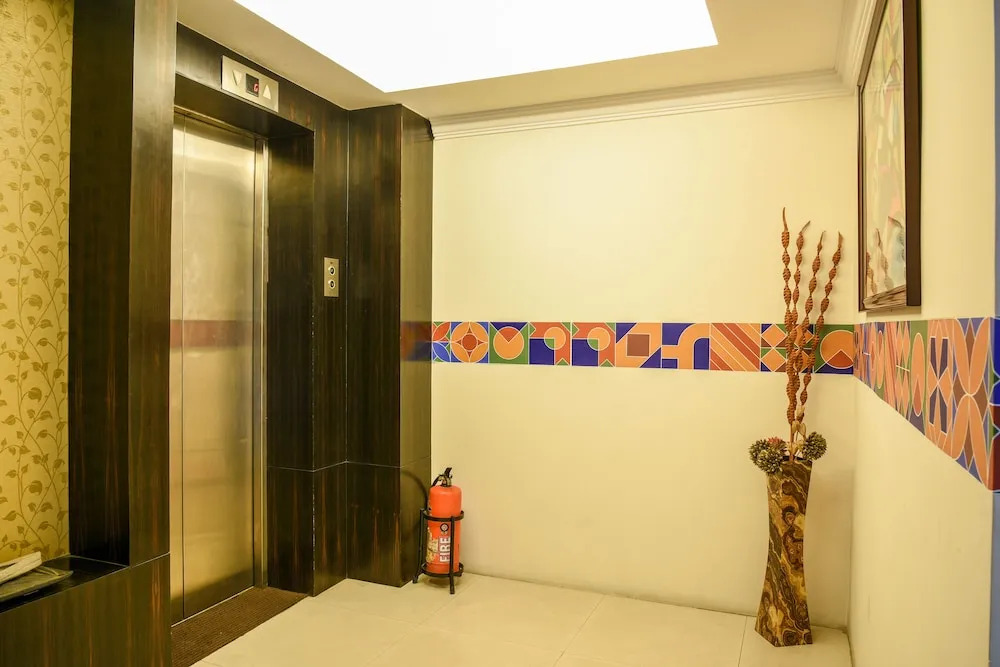 FabHotel SS Calypso Kondapur