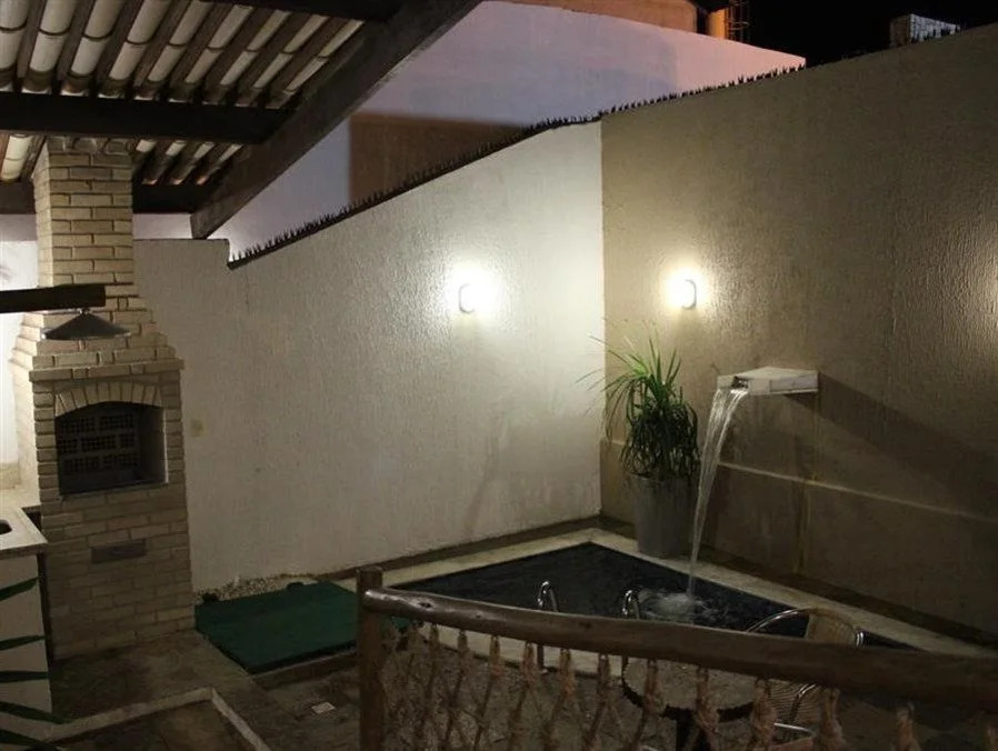 New Dhunas Motel