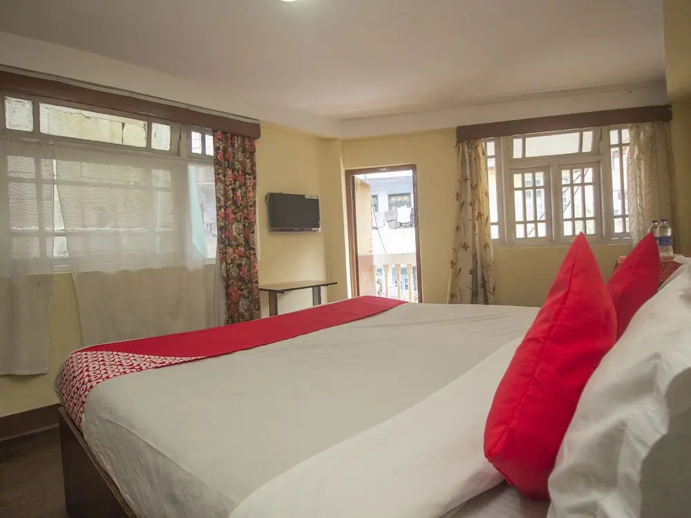OYO 22431 Pradhan Residency
