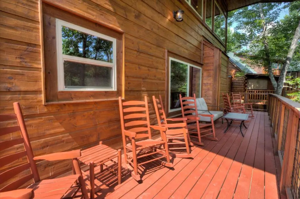 Luxury 5bed/6ba Cabin: Theater, Pool Room, Hottub!