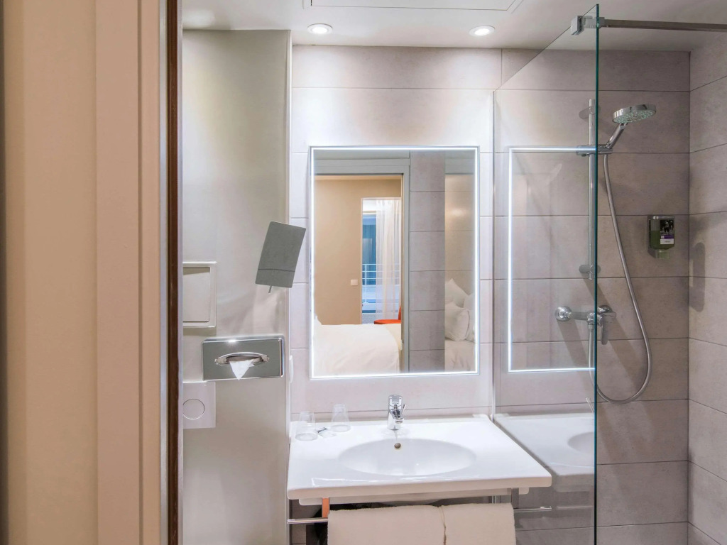 Mercure Paris Pont de Levallois Neuilly