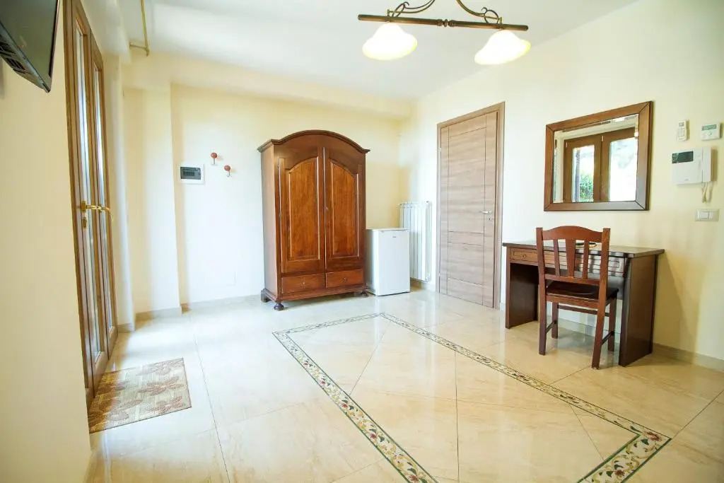 Apartment with one bedroom in Trecastagni with wonderful sea view enclosed garden and WiFi 9 km from the beach
