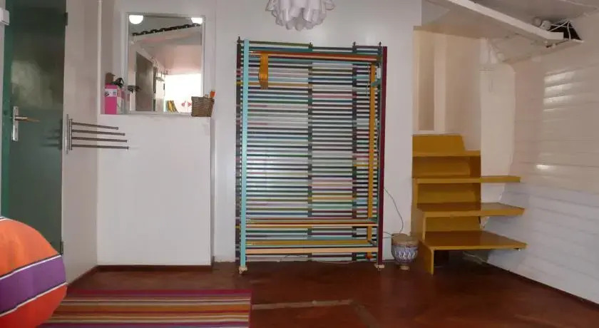 Houseboat Alternatief