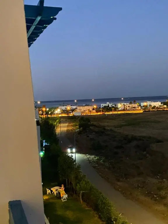 appartement luxueux-piscine privée-2min la plage