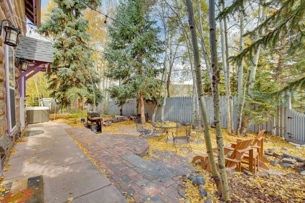 Historic Breck Cabin w/ Hot Tub: Walk to Main St!