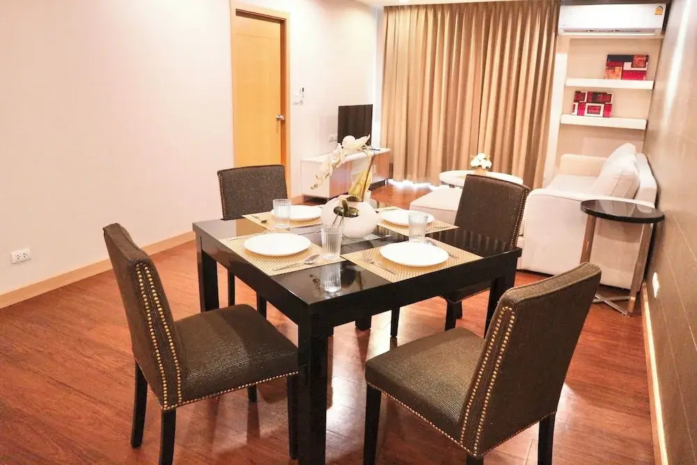 Icon Narindra Suites Hotel