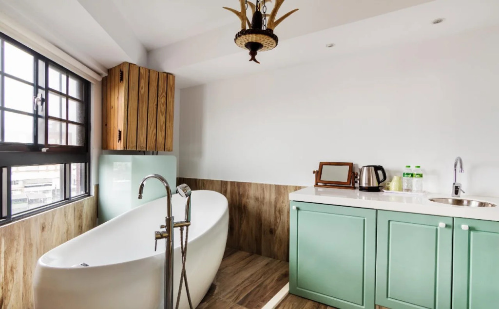 4 Design Inn