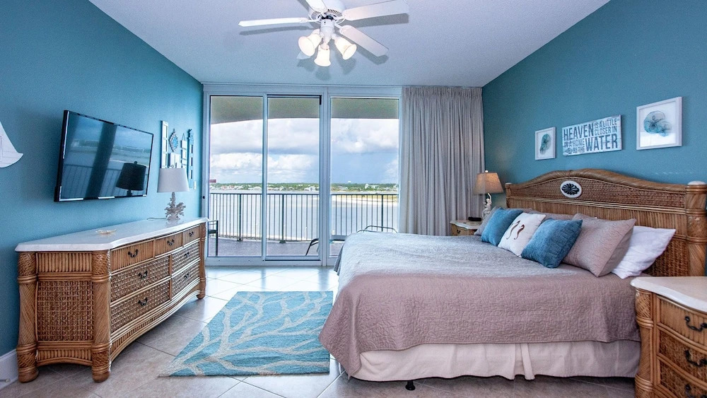 Condo Overlooking the Bay - Unit Crb0503