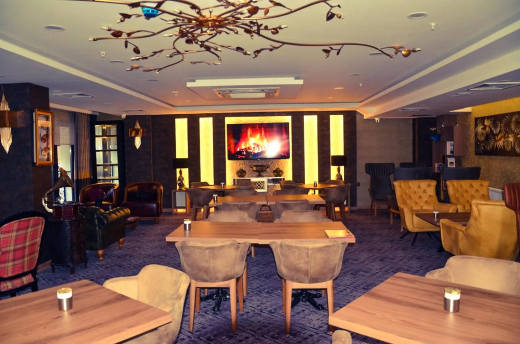 RUA WORLD HOTEL