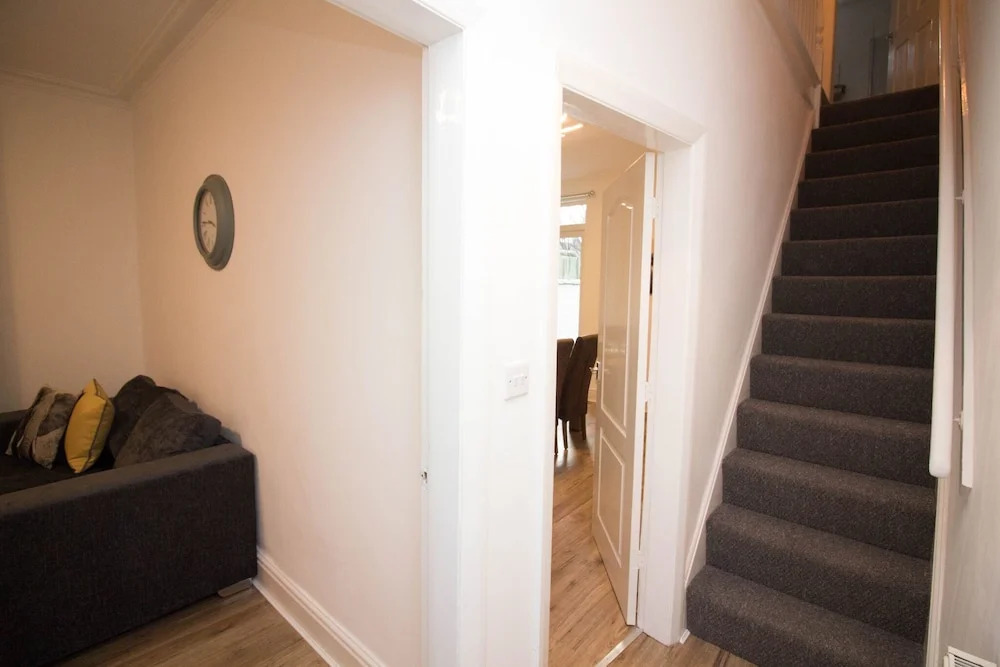 Newly Refurbished 3 Bedroom House