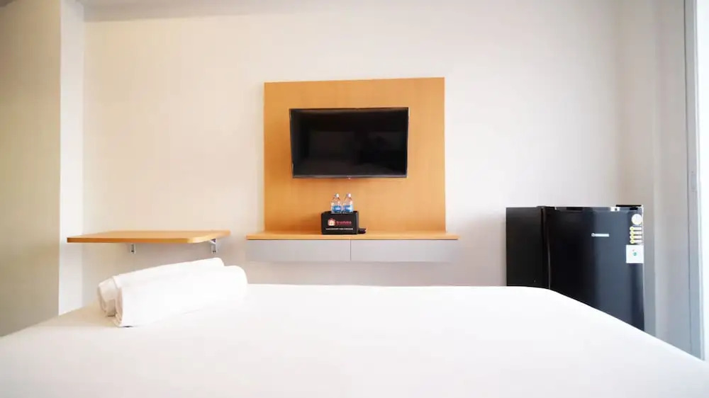 Tidy And Cozy Stay Studio Apartment At Suncity Residence